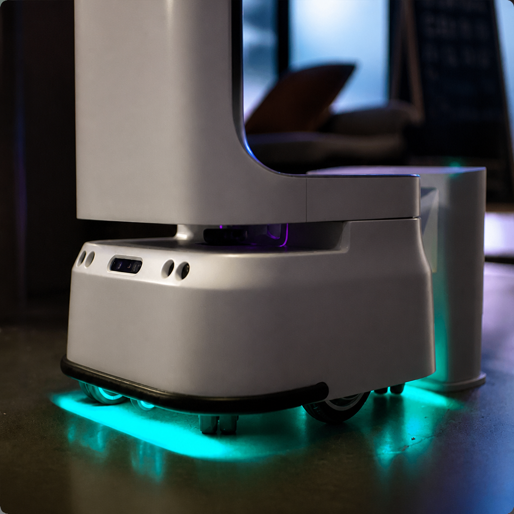 Docking & charging — AOMAN D1